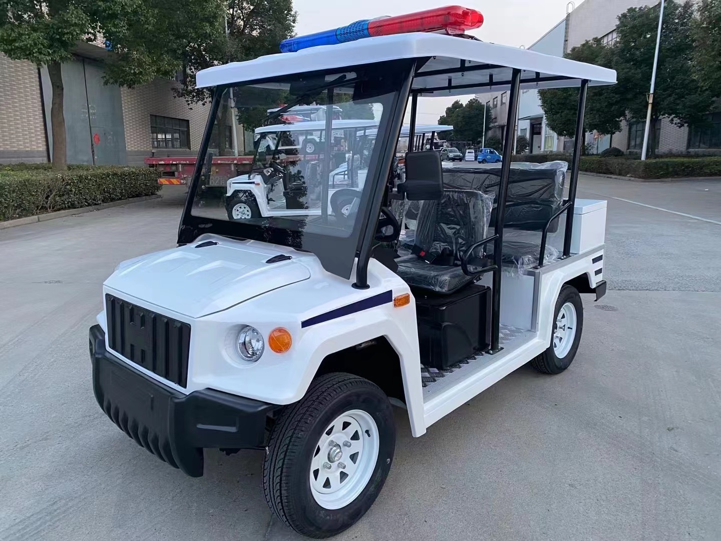 出租租賃5座午夜影院网站巡邏車