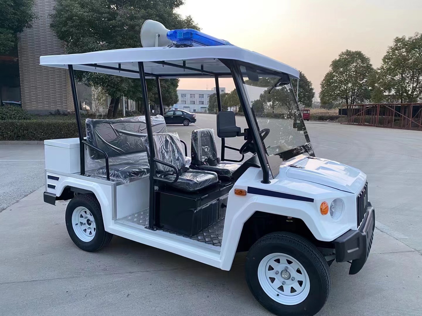 5座午夜影院网站巡邏車