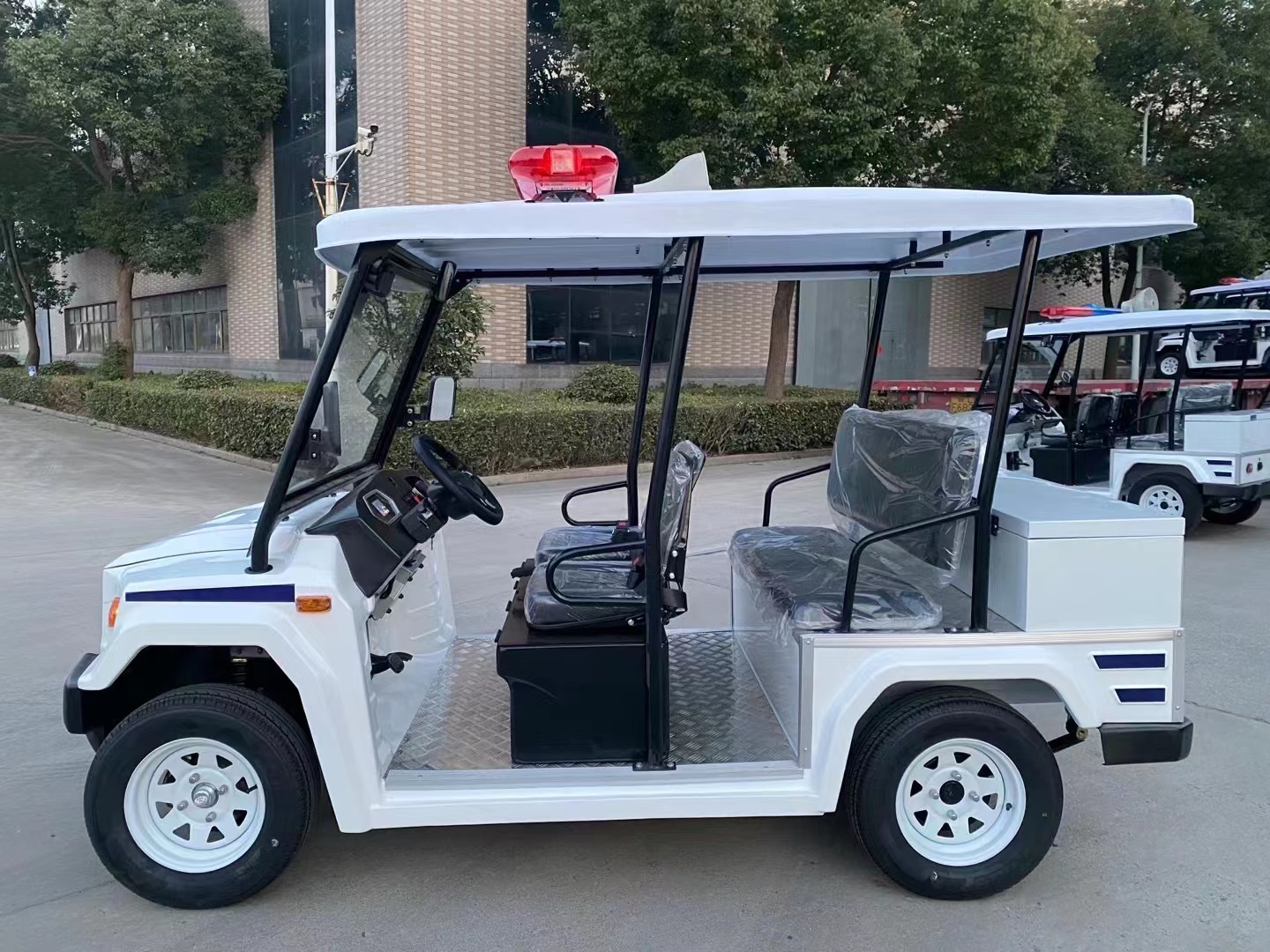 5座午夜影院网站巡邏車