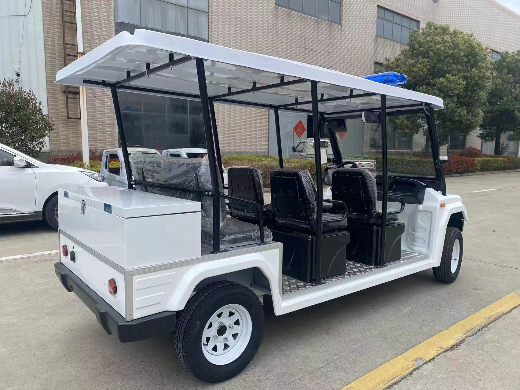 8座午夜影院网站巡邏車