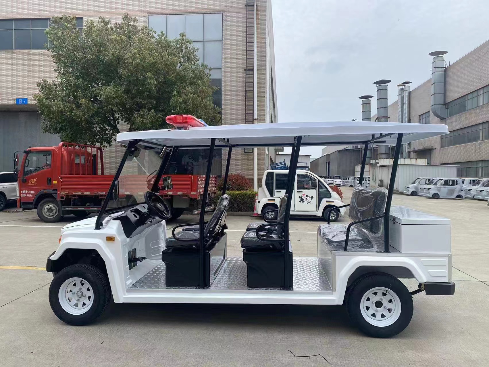 8座午夜影院网站巡邏車