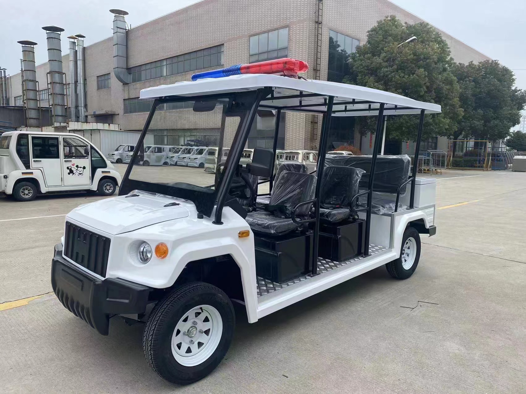 8座午夜影院网站巡邏車