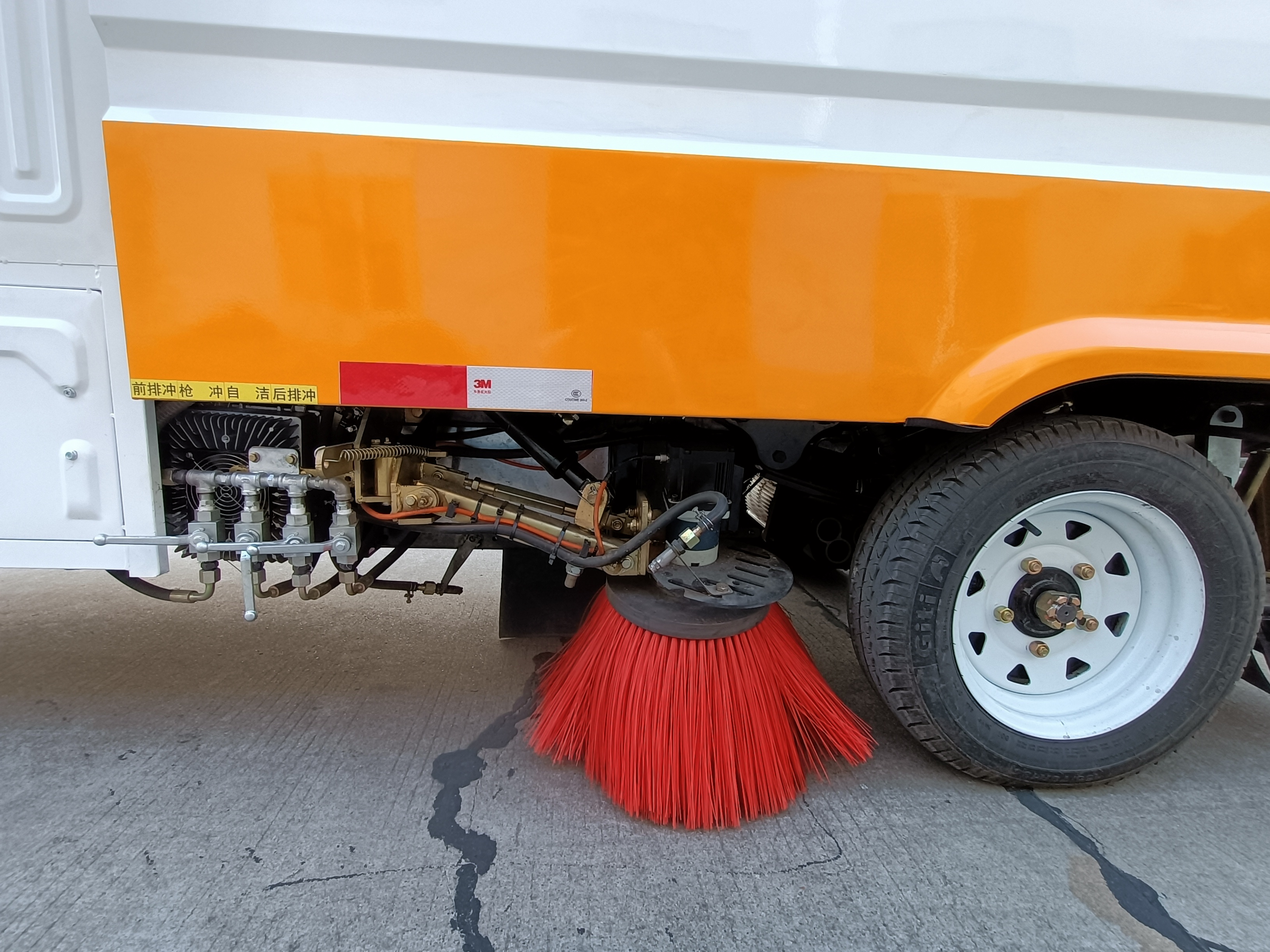 午夜影院网站純吸掃路車