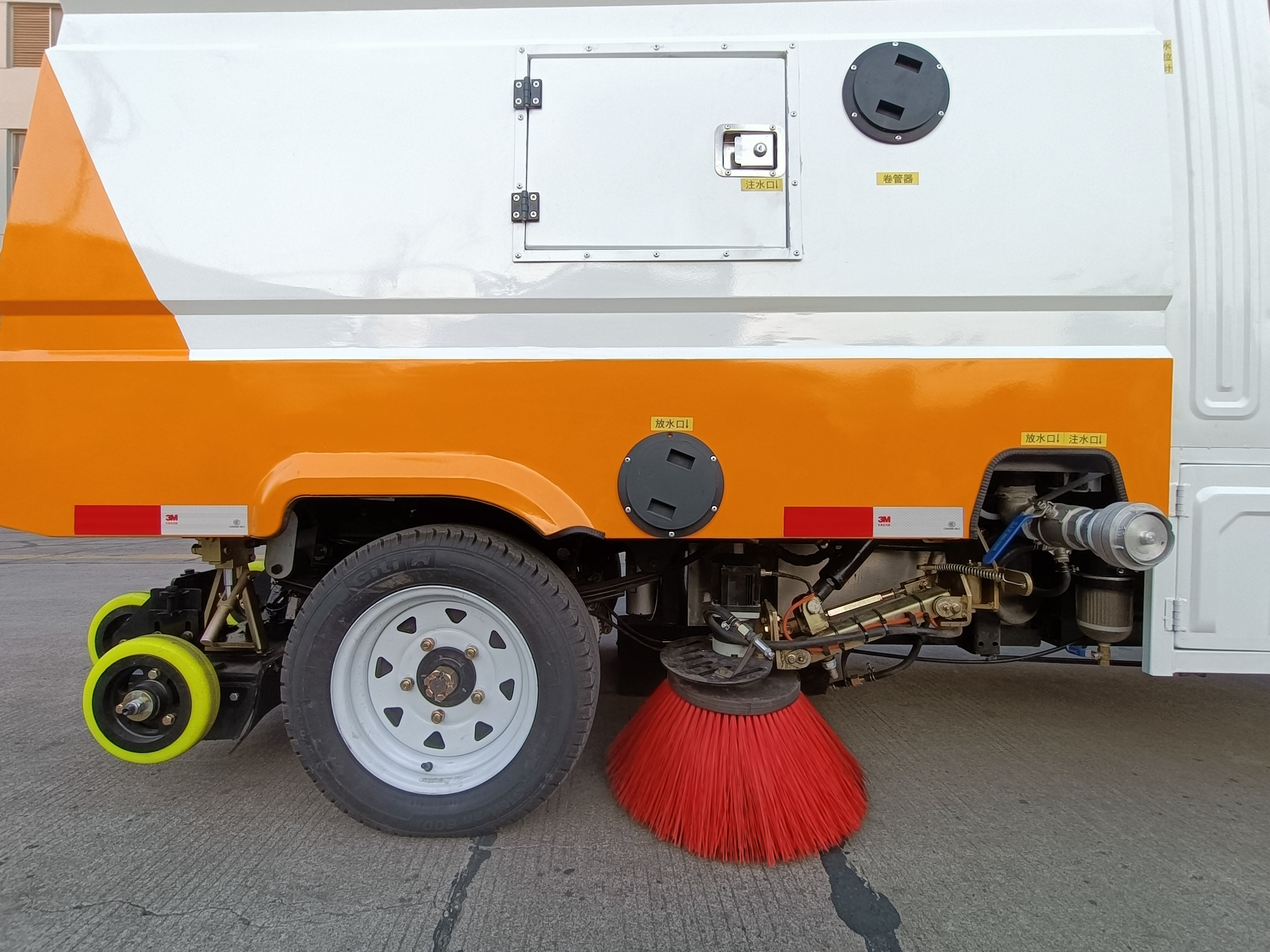 午夜影院网站純吸掃路車