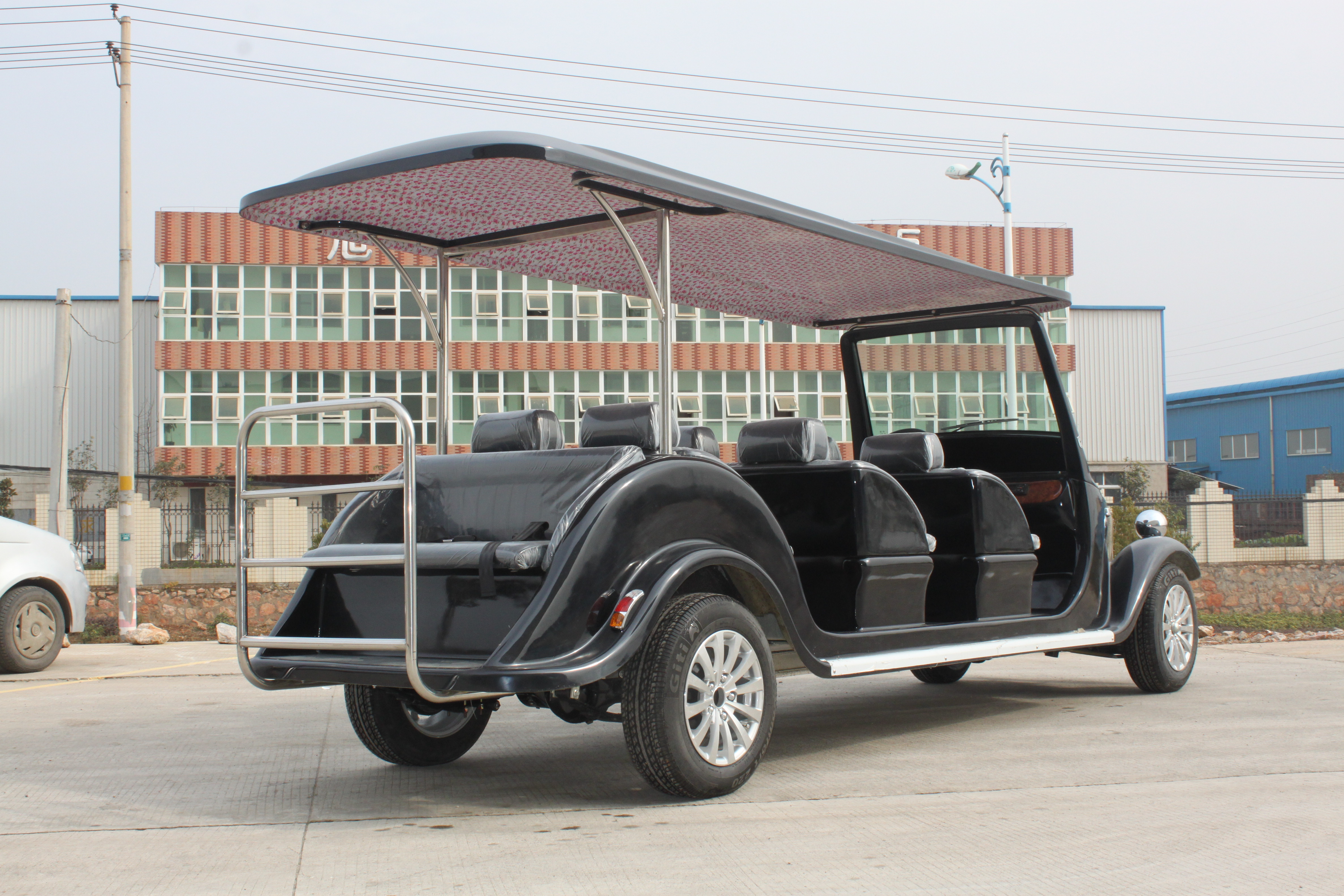 經典款8座午夜影院网站老爺車